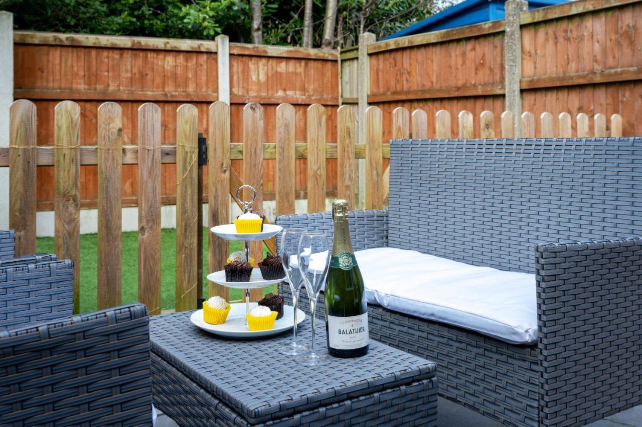 Yew Tree House Contractor / Family Home Free Netflix Fast Wifi Near Dudley/Birmingham Cradley Heath Экстерьер фото