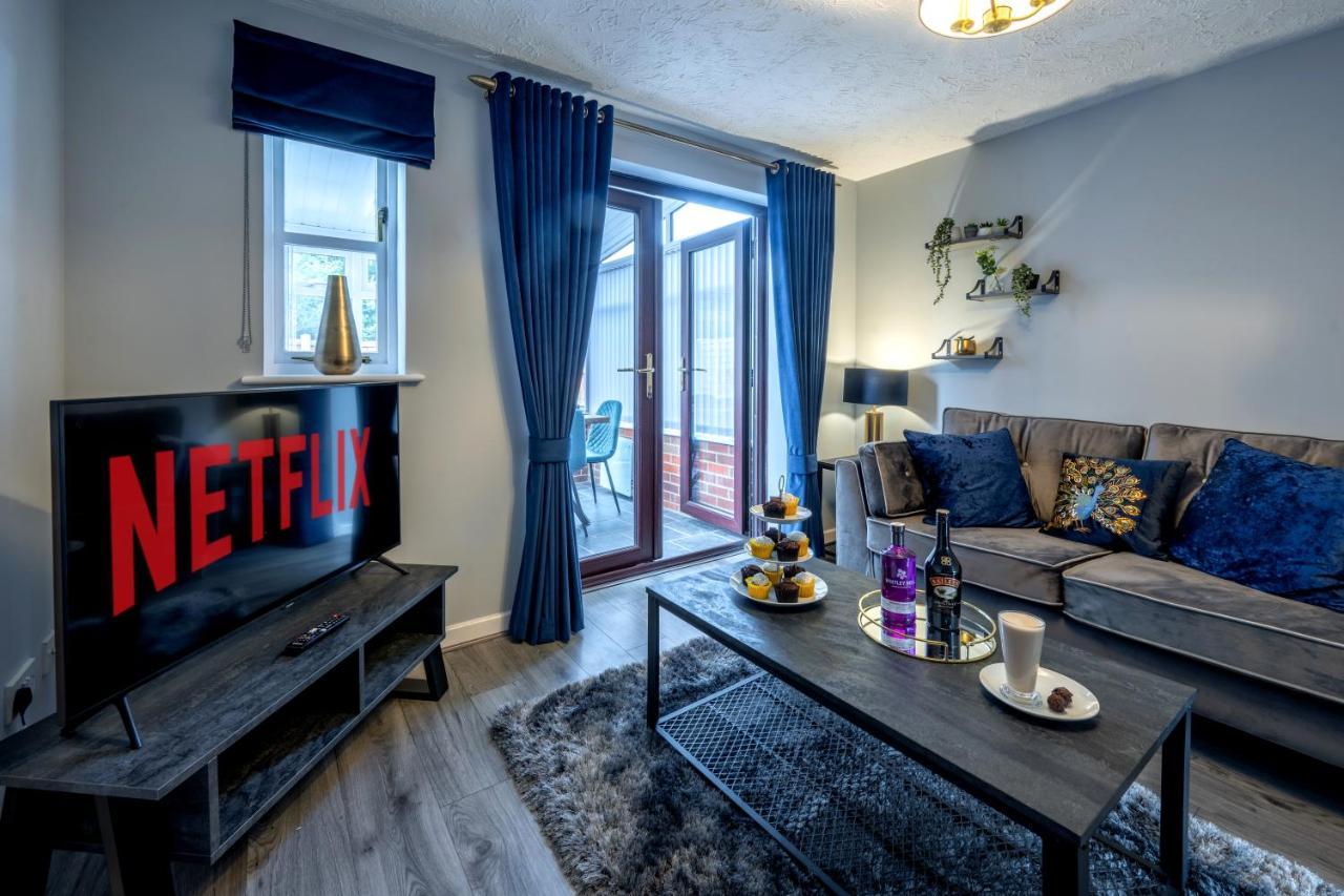 Yew Tree House Contractor / Family Home Free Netflix Fast Wifi Near Dudley/Birmingham Cradley Heath Экстерьер фото