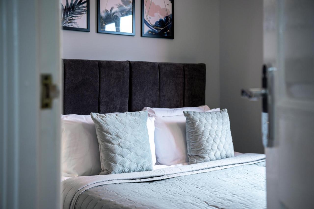 Yew Tree House Contractor / Family Home Free Netflix Fast Wifi Near Dudley/Birmingham Cradley Heath Экстерьер фото