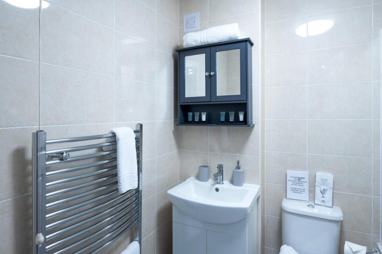 Yew Tree House Contractor / Family Home Free Netflix Fast Wifi Near Dudley/Birmingham Cradley Heath Экстерьер фото