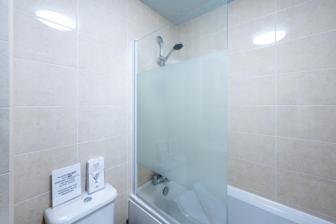 Yew Tree House Contractor / Family Home Free Netflix Fast Wifi Near Dudley/Birmingham Cradley Heath Экстерьер фото