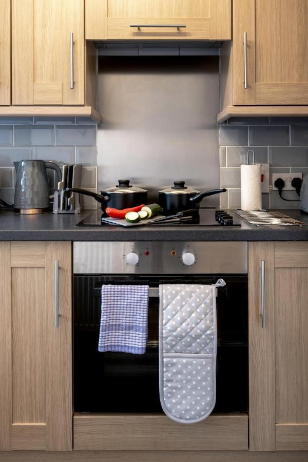 Yew Tree House Contractor / Family Home Free Netflix Fast Wifi Near Dudley/Birmingham Cradley Heath Экстерьер фото