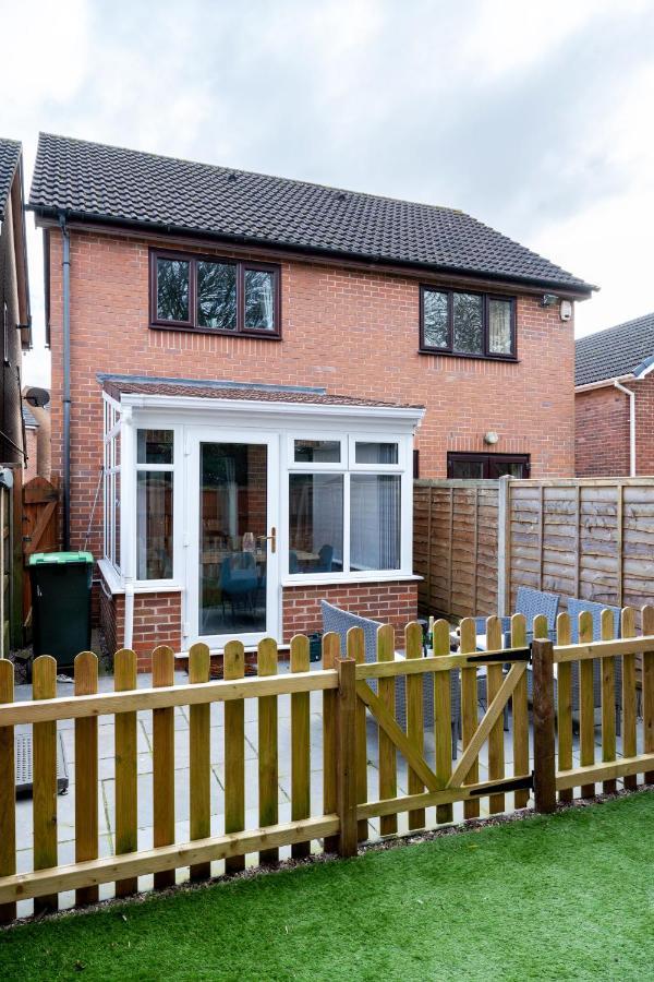 Yew Tree House Contractor / Family Home Free Netflix Fast Wifi Near Dudley/Birmingham Cradley Heath Экстерьер фото